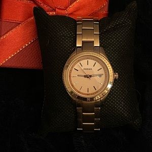 FOSSIL
Stella Rose Gold-Tone Stainless Steel Ladies Watch
ES3019